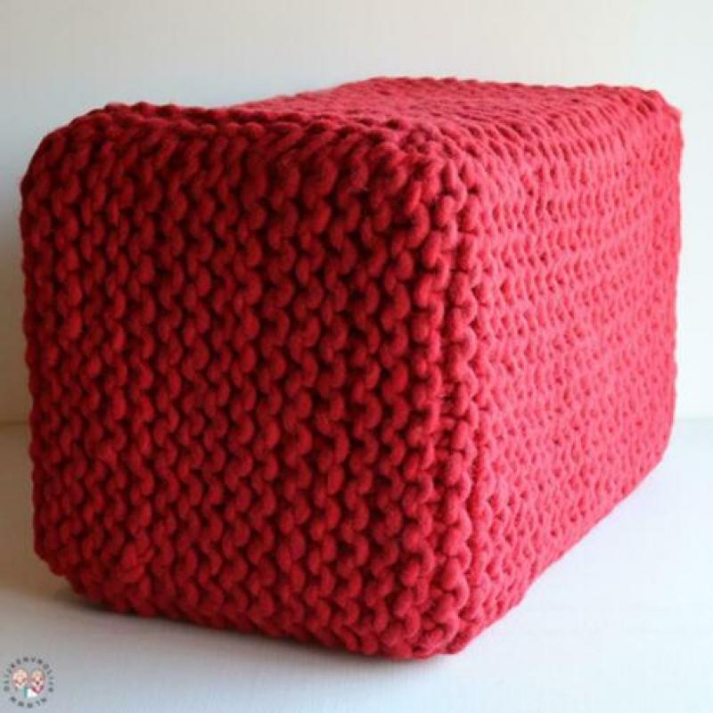 Hocker bankje van dikke 100% WOL NU van 149,95 voor 86,- !