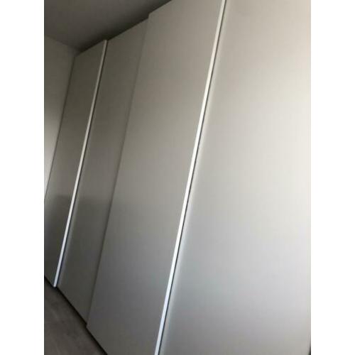 Witte pax kast van ikea 3 meter!