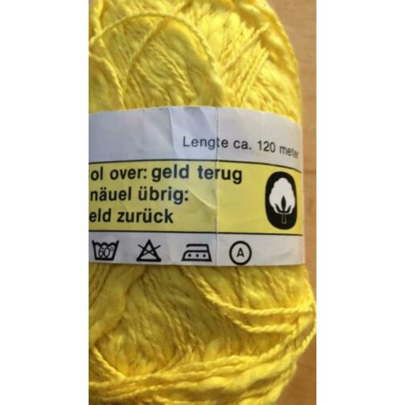 Geel breikatoen