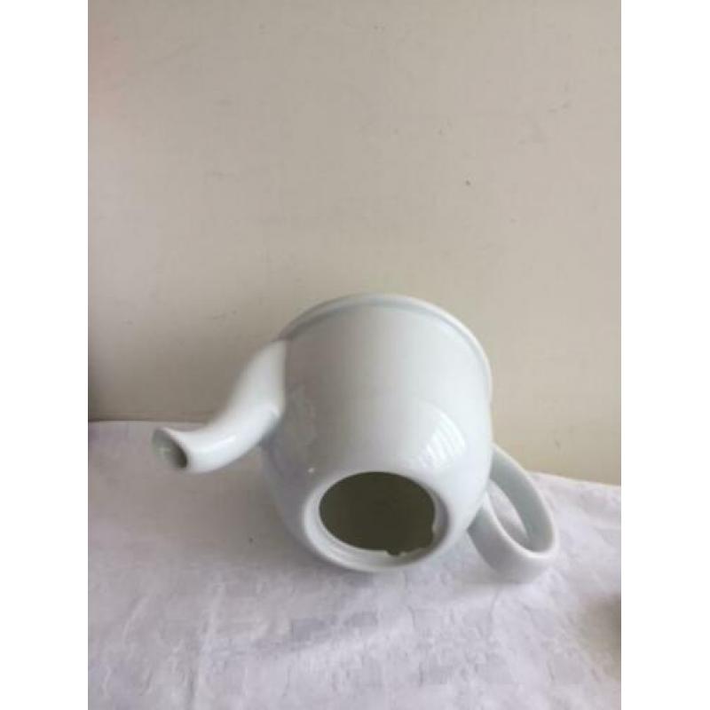 Porceleinen Theepot met r.v.s.Mantel