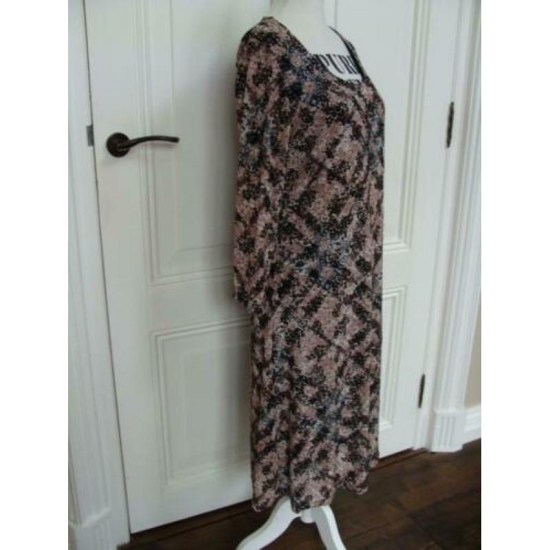 Norah jurk maat 40