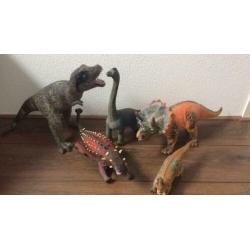 Plastic dinosaurussen