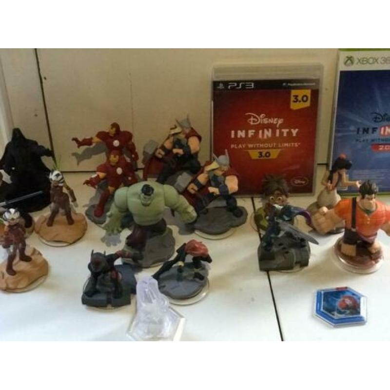 Disney infinity figuren en 2 games