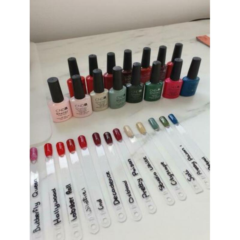 Cnd shellac allemaal nog bijna vol. 15 stuks