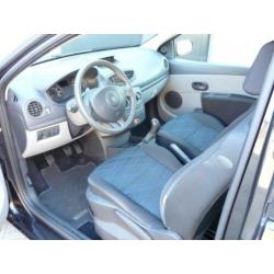 Renault Clio 1.2-16V Expression AIRCO NL auto nwe APK