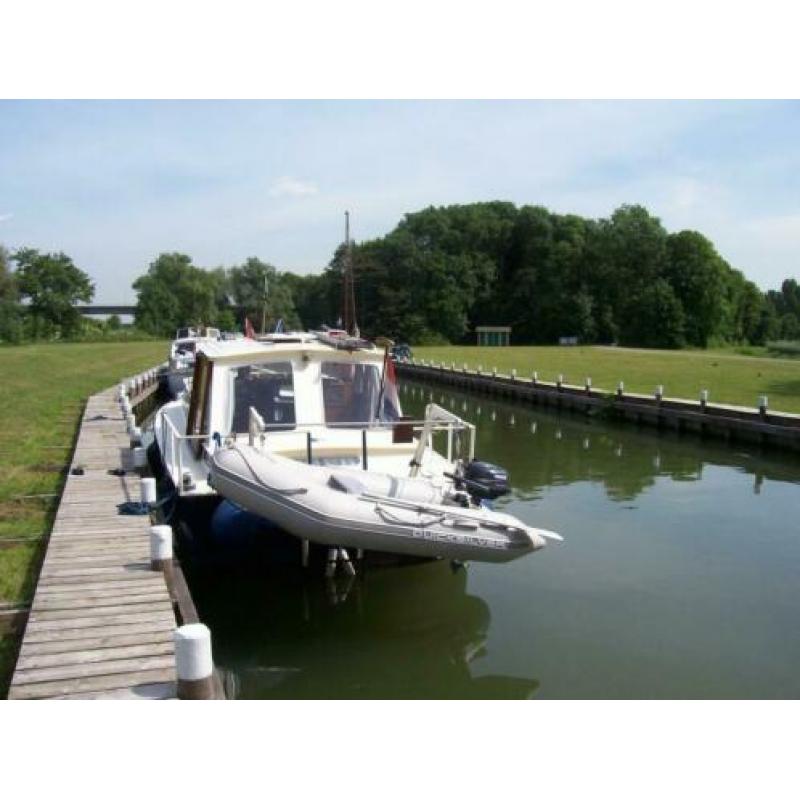 Motorboot