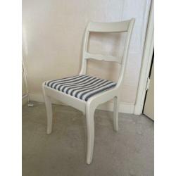 Stoel off white / gestreepte bekleding