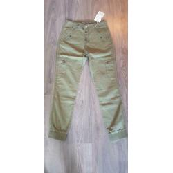 Nieuwe Geisha leger groene broek maat 170