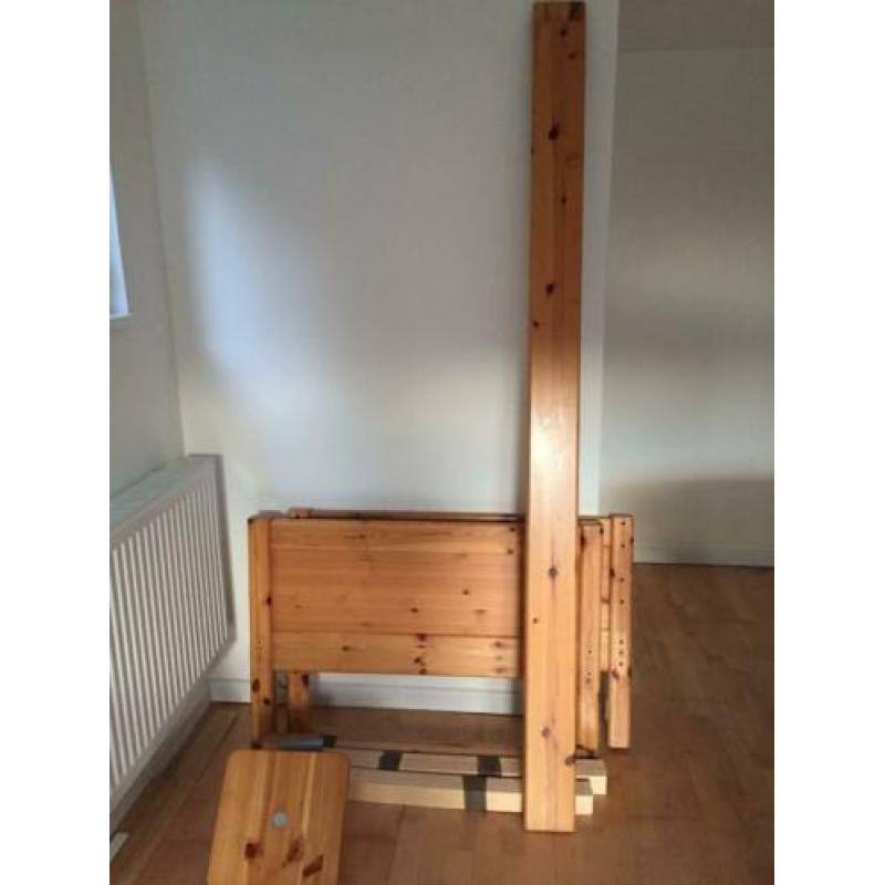 Flexa eenpersoons (kinder)bed / ledikant in goede staat