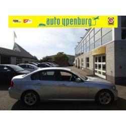 BMW 3 Serie 318i Line Style * Leer * Navi * Airco * Nw Model