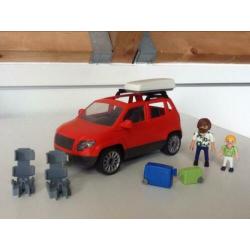 Gezinswagen / auto met dakkoffer van playmobil nr. 5436