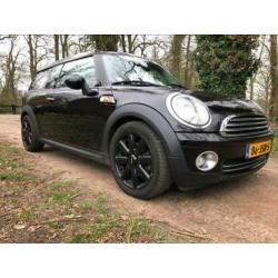 Mini Clubman 1.4 ONE 2009 Zwart in zeer nette staat!!