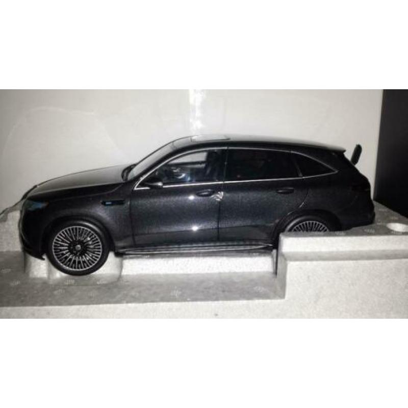 NZG 1:18 Mercedes-Benz EQC 400 4 Matic met verlichting nieuw