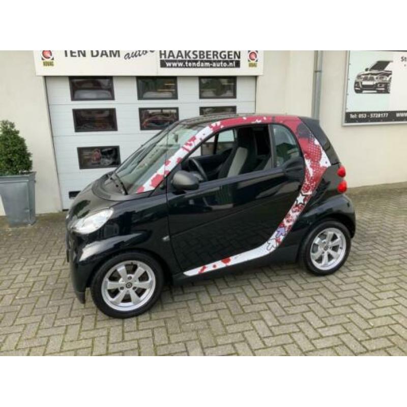 Smart FORTWO COUPÉ MHD PURE 45KW AIRCO NAVI PANODAK