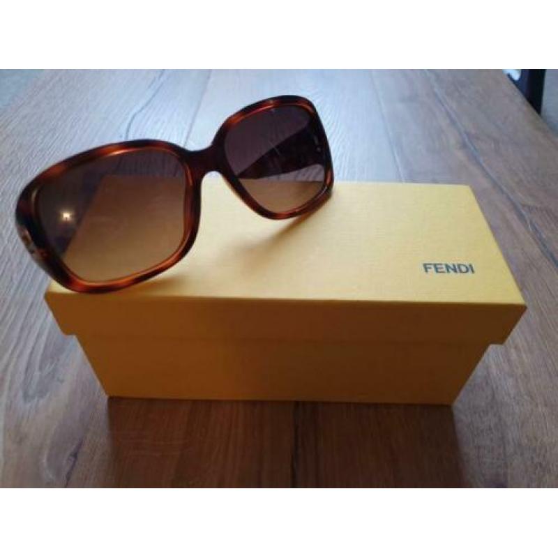Fendi Zonnebril Bruin
