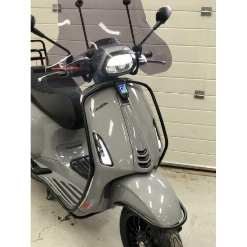 Full option Vespa Sprint S iget, 1600km, 2020 model