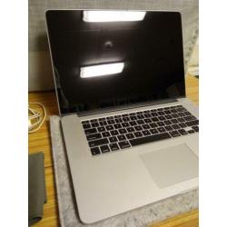 MacBook pro 15" retina 2013 (lees details)