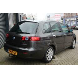 Fiat Croma 1.8-16V Dynamic (bj 2007)