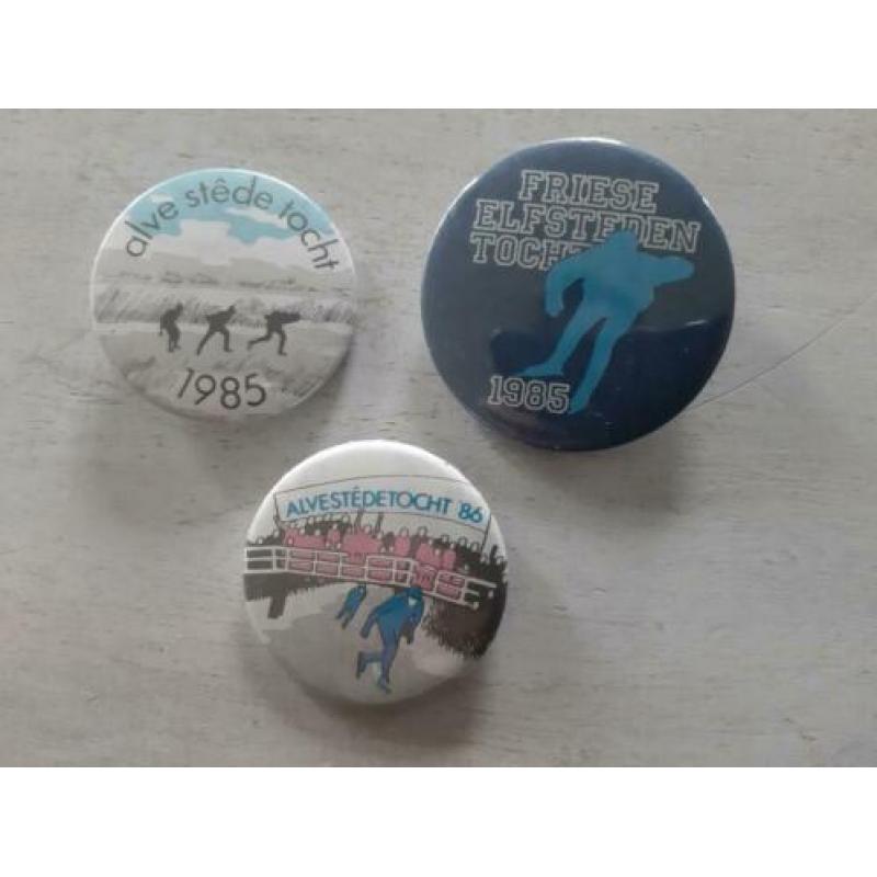 Unieke Verzameling Vintage Speldjes en Buttons.