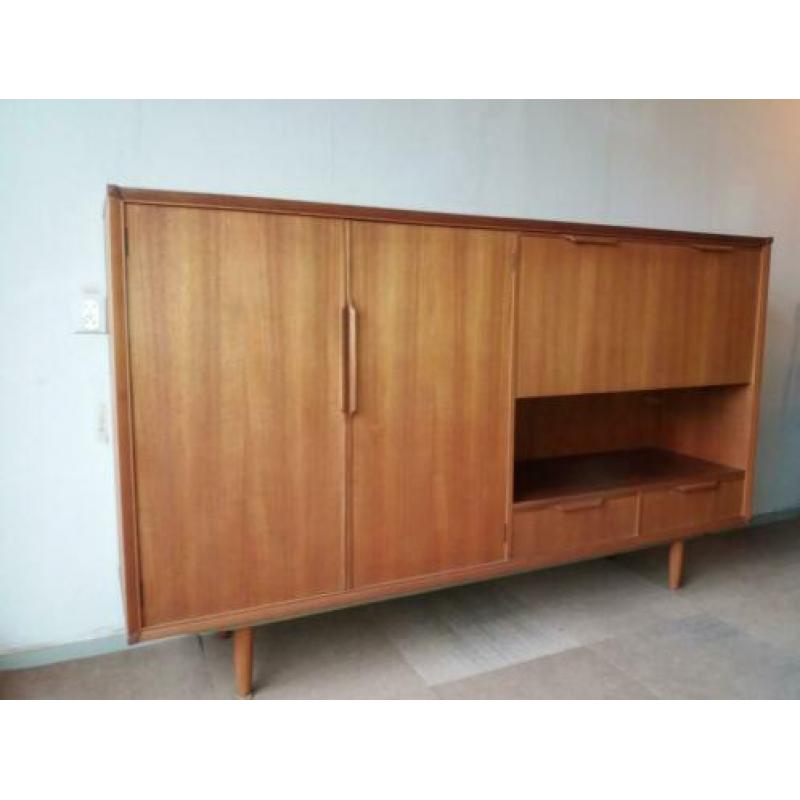 vintage dressoir