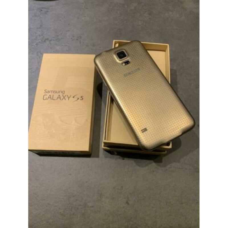 Samsung Galaxy S5 copper gold