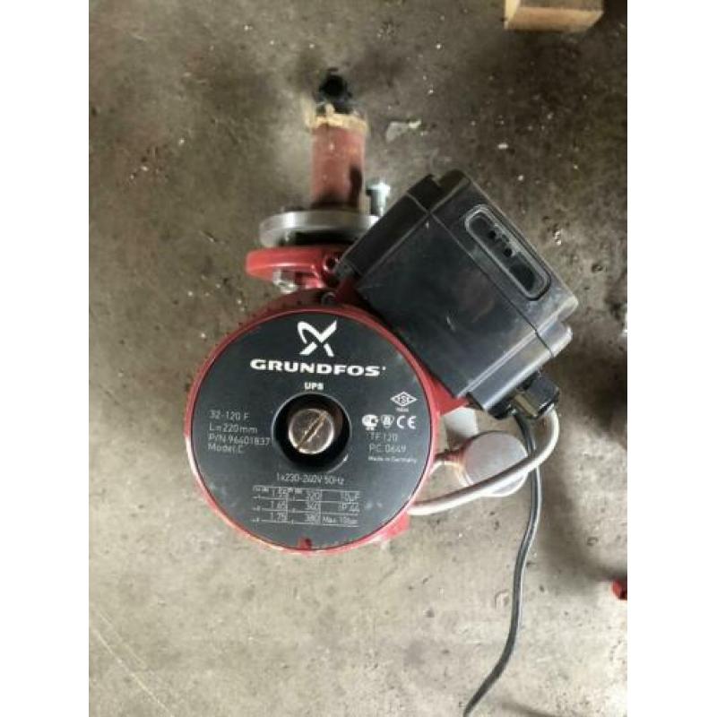Te koop teab grundfos pomp