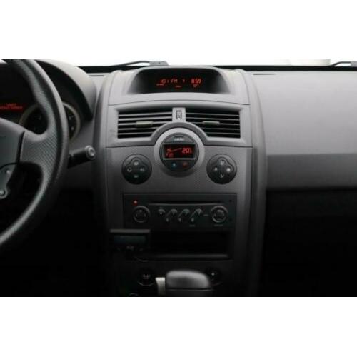 Renault Mégane 2.0-16V Privilege Luxe Automaat | Climate con