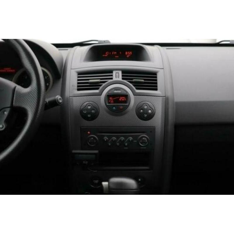 Renault Mégane 2.0-16V Privilege Luxe Automaat | Climate con