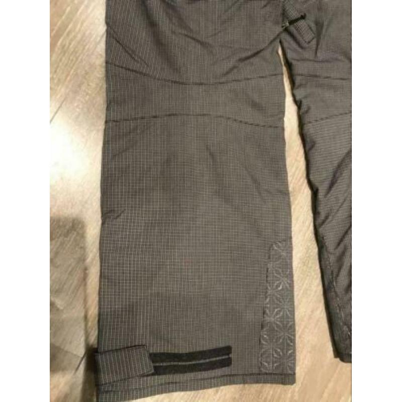 Helly Hanssen snowboard- skibroek (S)