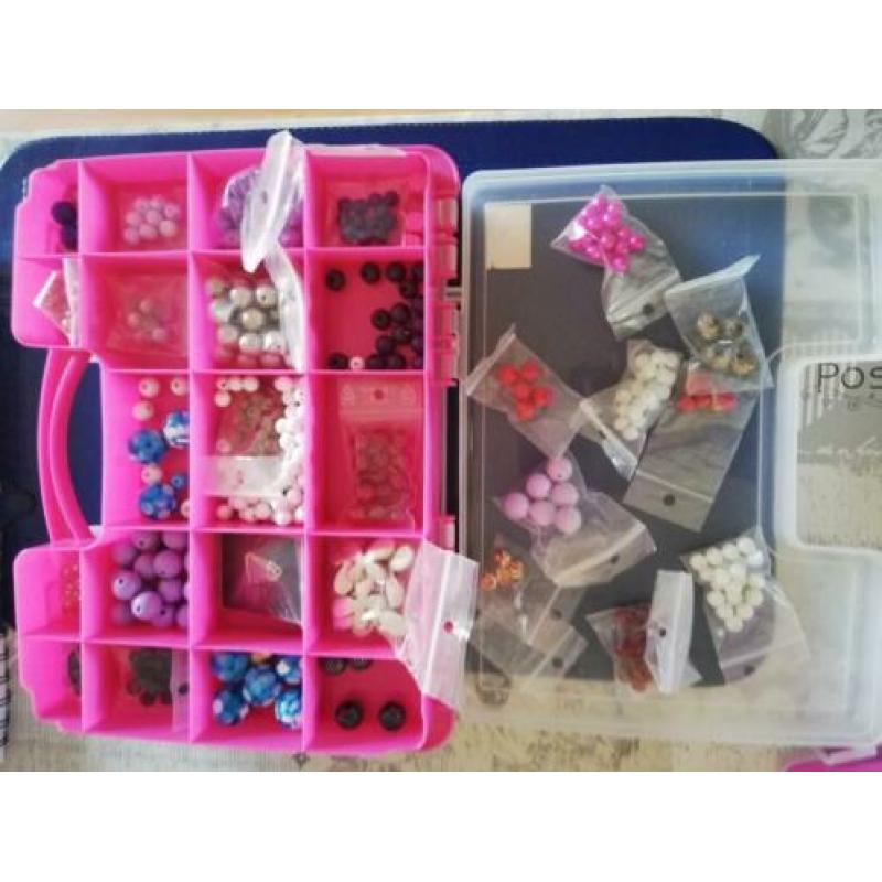 Grote collectie diverse kralen
