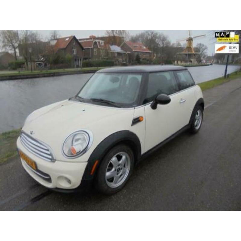 Mini Mini 1.6 Cooper 3drs,bj11,airco,leer,panoramadak,48431k