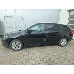 PEUGEOT 308 Sw SW 1.5 BlueHDi 130pk Blue Lease Exe. | PANO