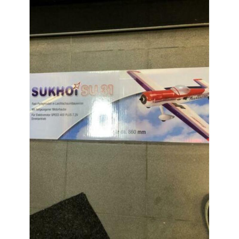 Nieuwe sukhoiSu 31 bouwpakket