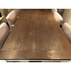 Degelijke eetkamerset || uitschuifbare tafel en 8 stoelen