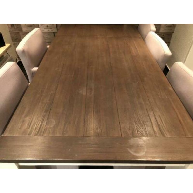 Degelijke eetkamerset || uitschuifbare tafel en 8 stoelen