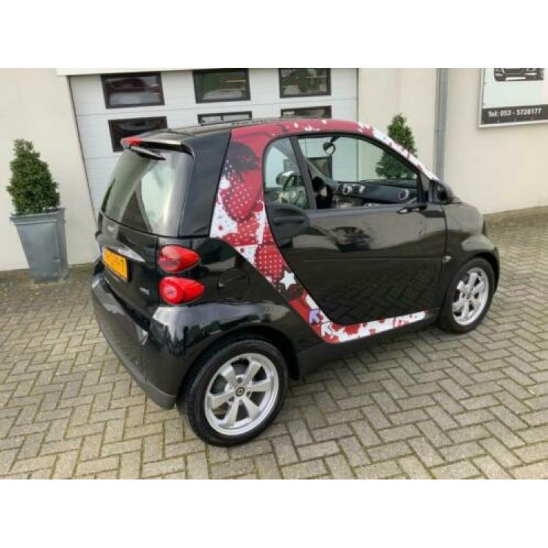 Smart FORTWO COUPÉ MHD PURE 45KW AIRCO NAVI PANODAK