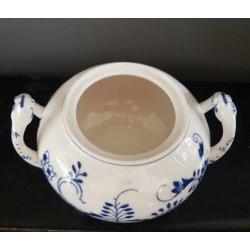Oude suikerpot met deksel, Zwiebelmuster