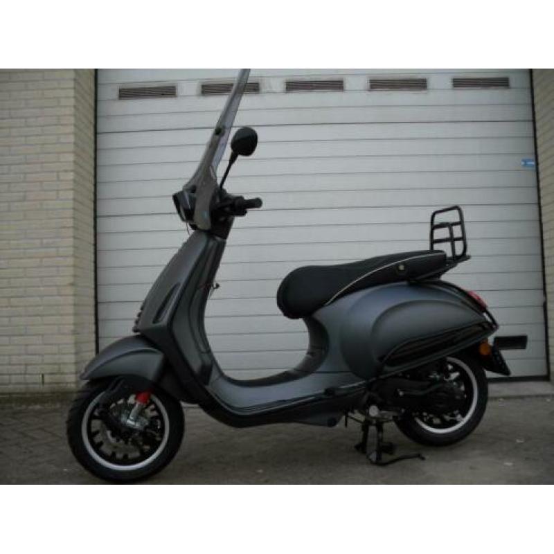 snorfiets, Vespa spint mat grijs 2017