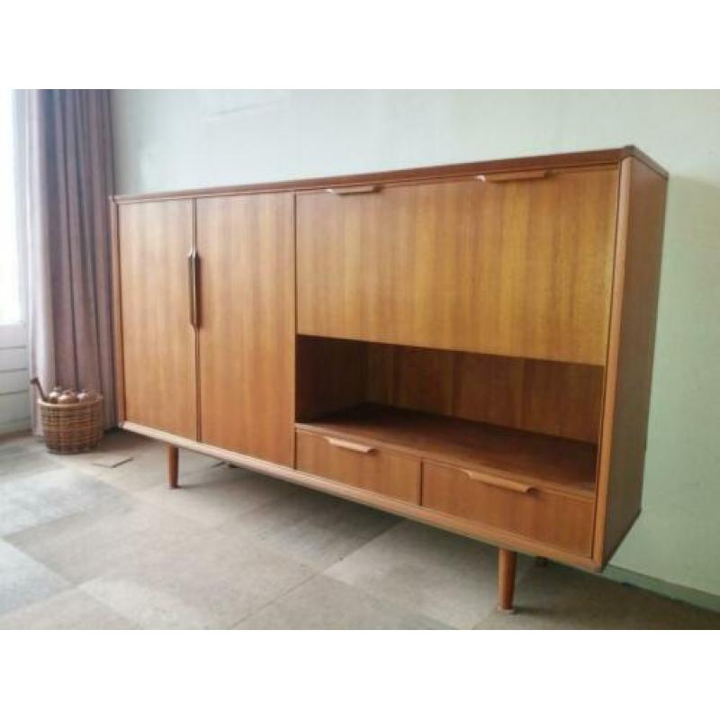vintage dressoir