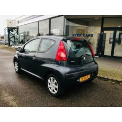 Peugeot 107 1.0-12V XR Bj 2006 km 130000 NAP NIEUW APK