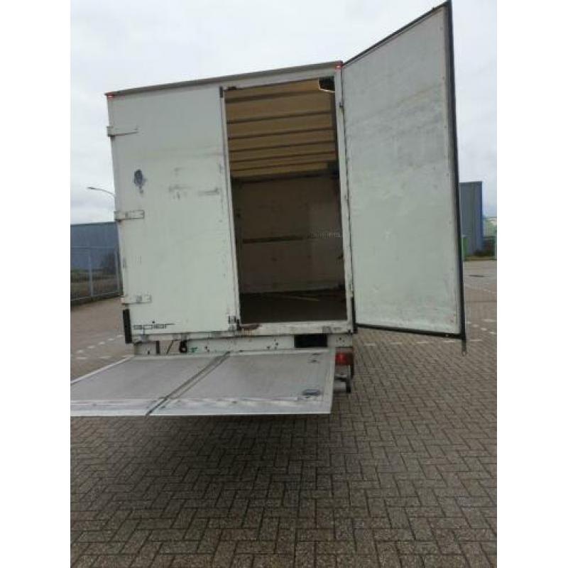 Mercedes-Benz 413 CDI 2003