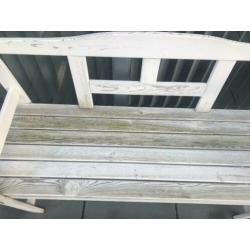 Witte tuinbank