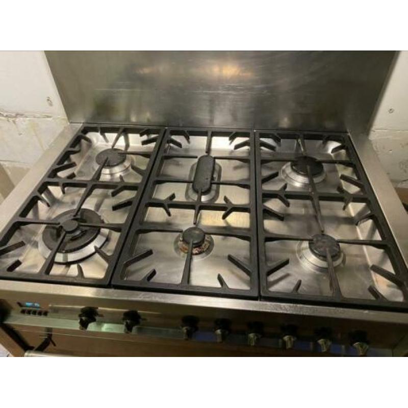 Smeg 6-pits gasfornuis, heteluchtoven en afzuigkap RVS