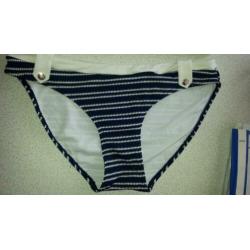 Nieuw! Beach Life Bandeau bikini broekje * 40C (marine)