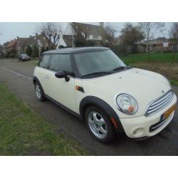 Mini Mini 1.6 Cooper 3drs,bj11,airco,leer,panoramadak,48431k