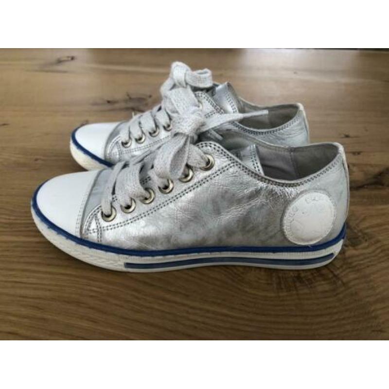 Giga sneakers maat 31