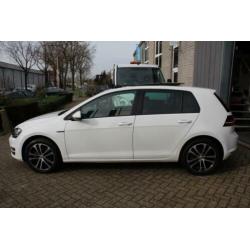 Volkswagen Golf 1.4 TSI Business Edition R AUTOMAAT/ACC/LEER