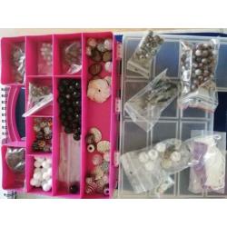 Grote collectie diverse kralen