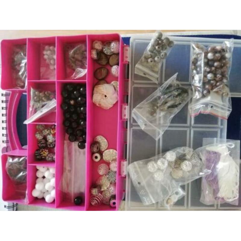 Grote collectie diverse kralen