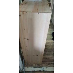 Houten werpkist.